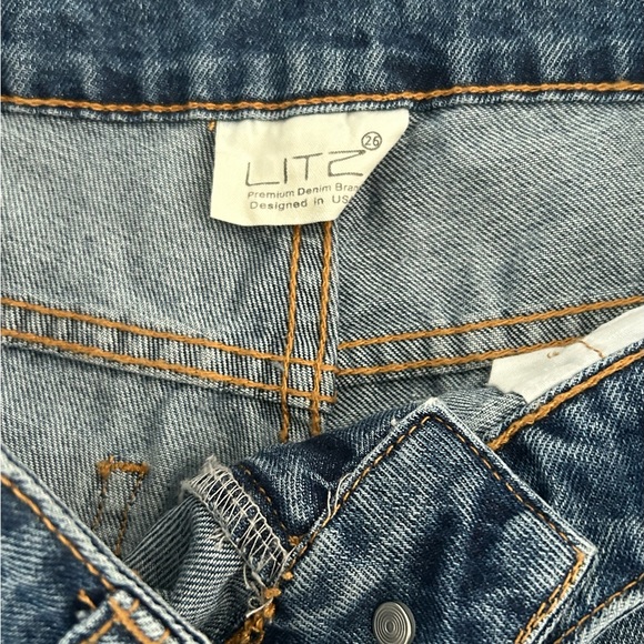 Litz Dark Wash Wide Leg Cropped Frayed Hem Jeans Size 26 - Picture 3 of 6